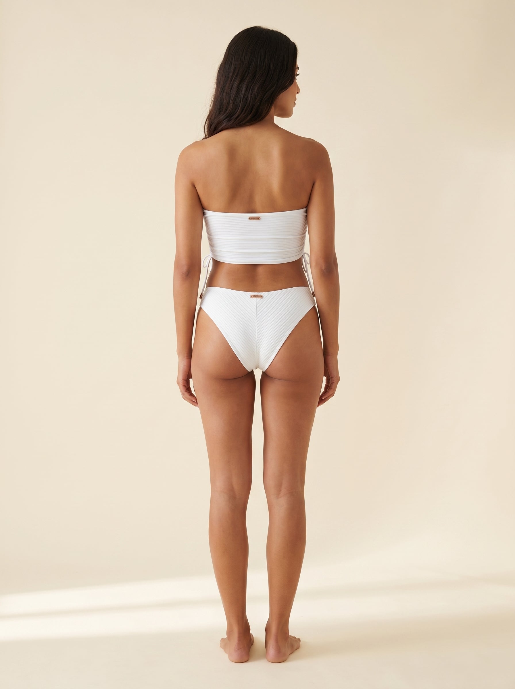 Bikini CANNES y LIGNE sobre modelo — colección SHINE, Gemma Atelier
